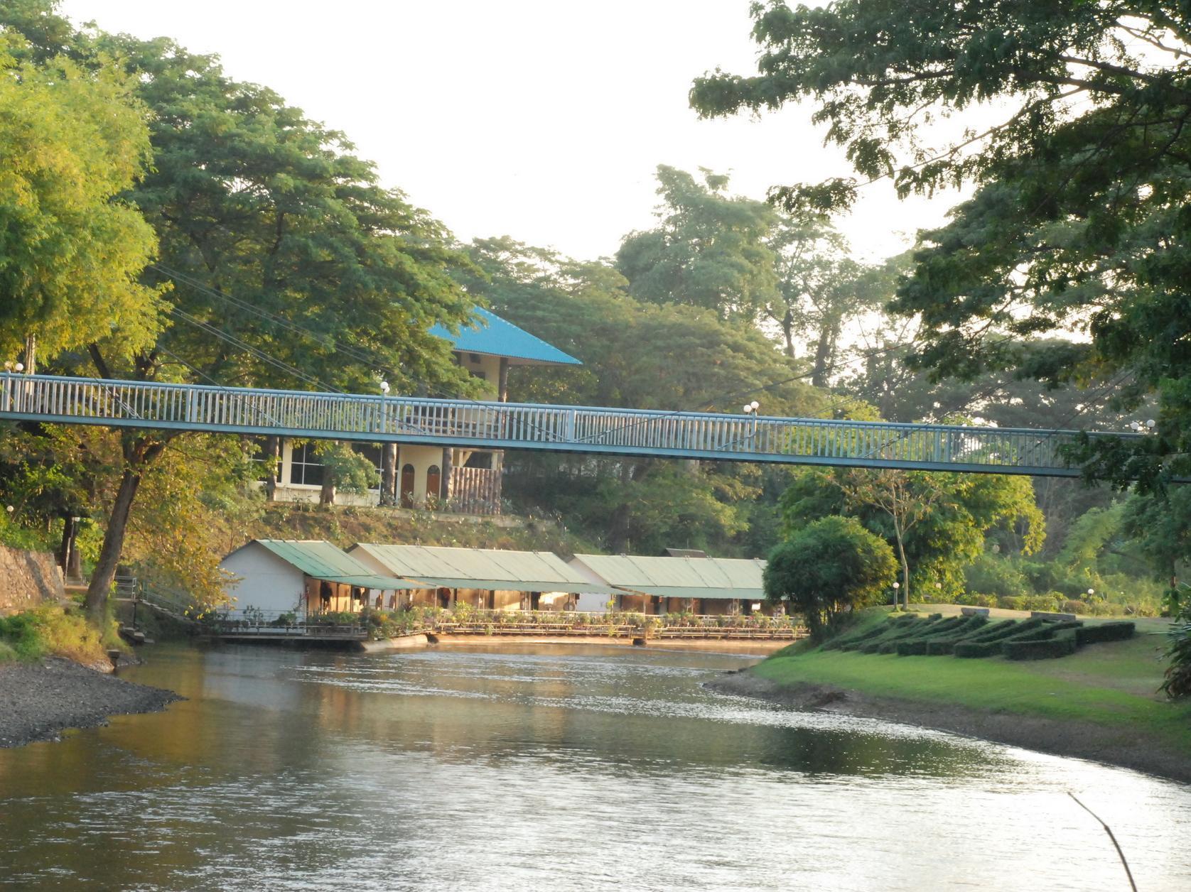 Suanphet Riverview Resort Ban Tha Mai Ruak Exterior photo