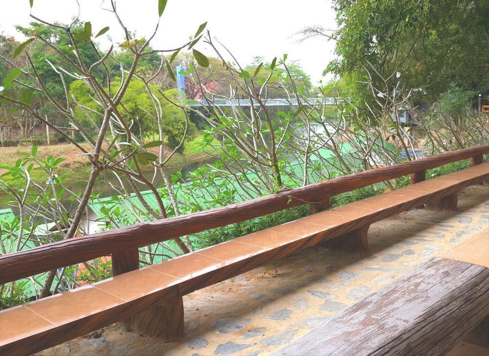 Suanphet Riverview Resort Ban Tha Mai Ruak Exterior photo