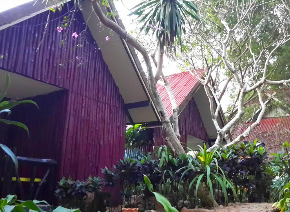 Suanphet Riverview Resort Ban Tha Mai Ruak Exterior photo